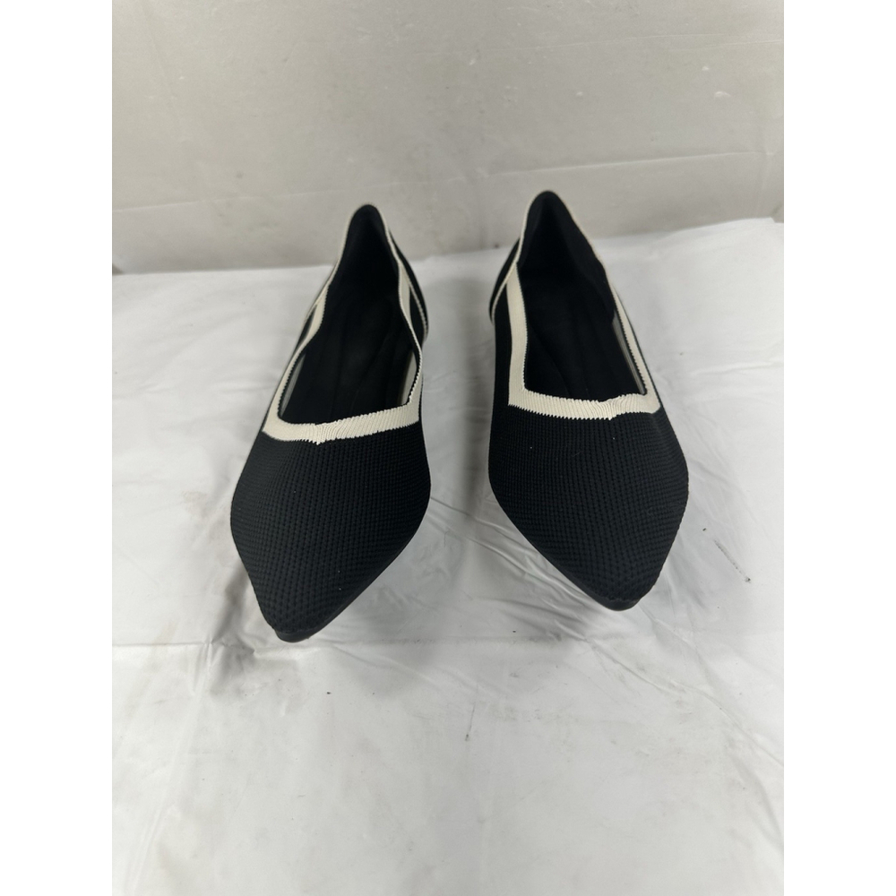 Black and White Pointed Knit Ballet Flats